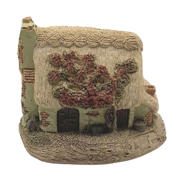 Lilliput Lane | The Farriers British Cottage Collectible 1985, Retired - Picture 2 of 3
